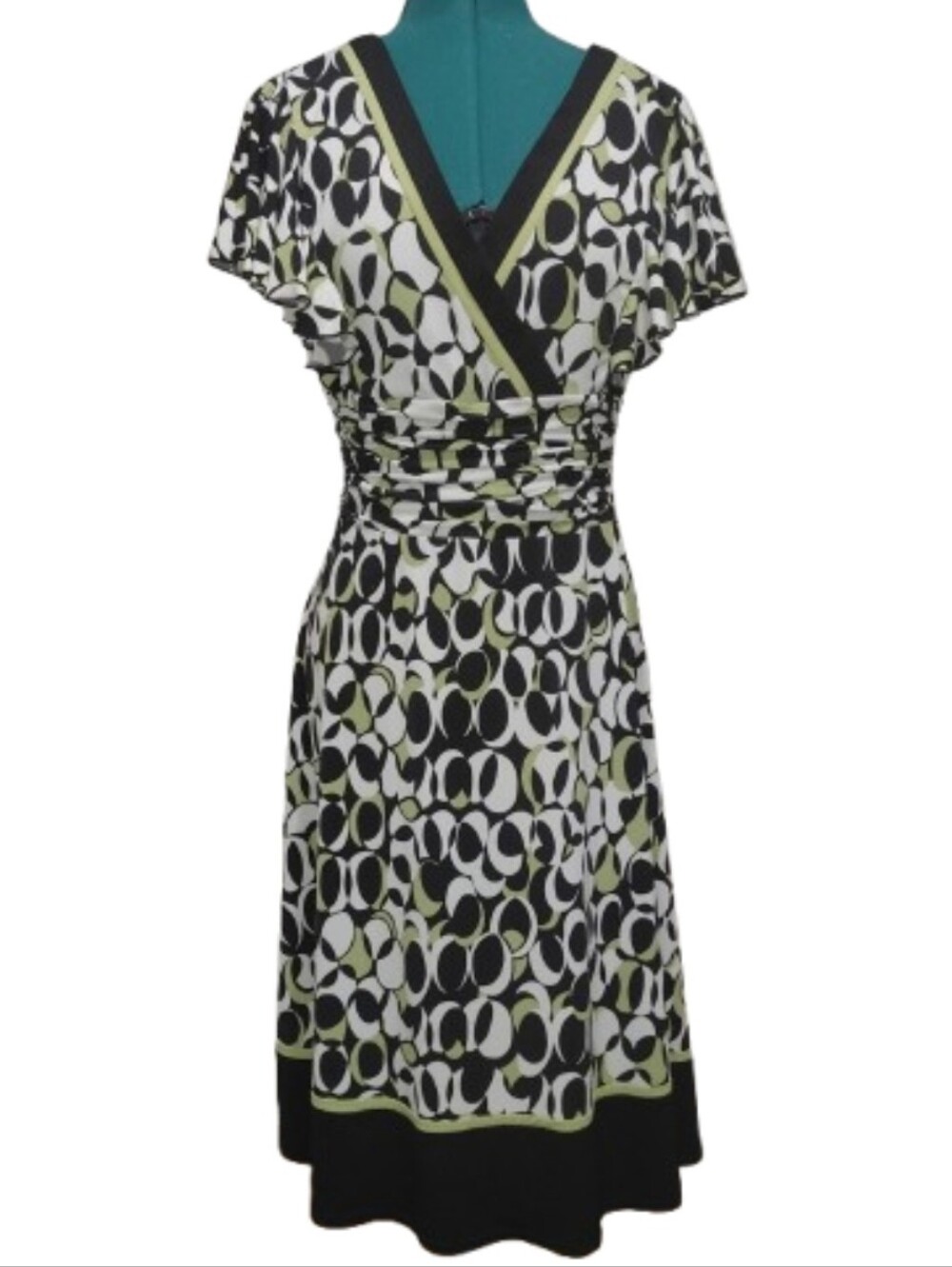 Women's size 8 Fit And Flare A-Line Dress White Black Green Flutter Sleeve